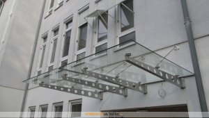 Vordach Bibesee - Glasvordach mit Möglichkeit für Regenrinne